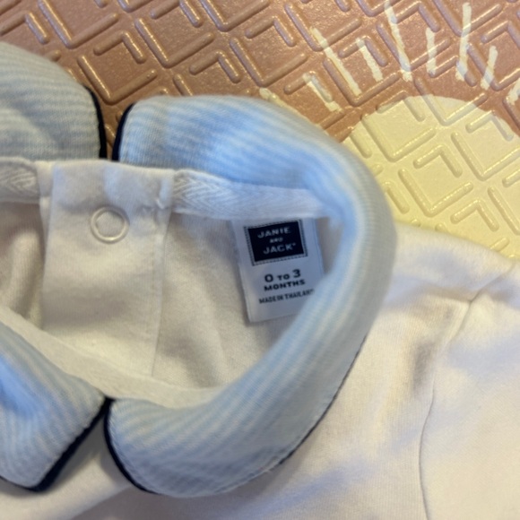 Baby boy 0-3 month Janie and Jack romper - Picture 5 of 5